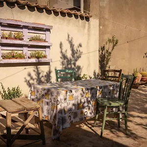Bed & Breakfast Sa Domu De Ladiri - Matrimoniale Con Giardino, Musei
